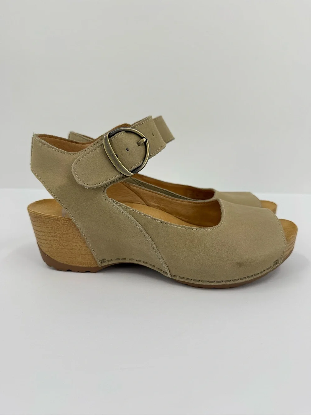 Dansko Tiana Peep-Toe Wedge Sandals in Khaki Leather Size 37 or 6.5-7